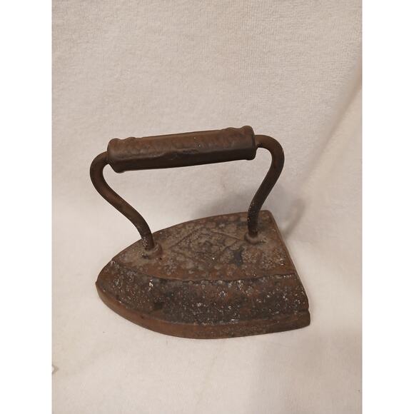 Sad Iron Antique Cast Flat Iron Rope Braid Grip Handle 8 Lb Ornate Brown 6" Inch - Picture 6 of 16